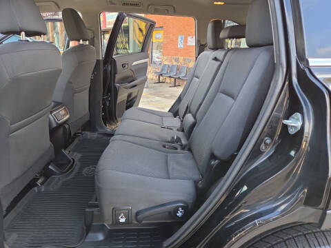 2017 Toyota Highlander LE