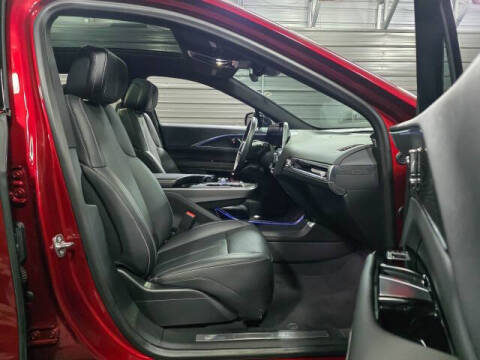 2024 Cadillac LYRIQ Sport 1