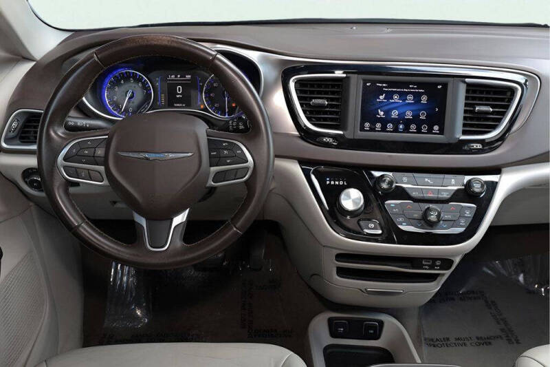 2018 Chrysler Pacifica Touring L