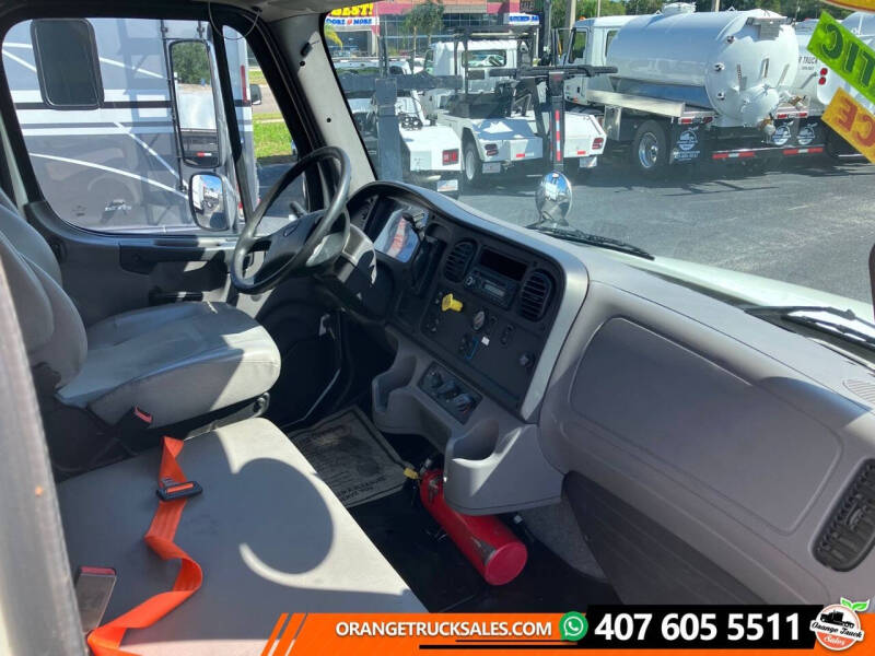 2016 Freightliner M2 106