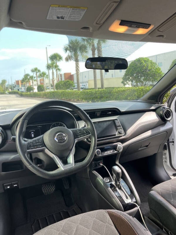 2018 Nissan Kicks SR
