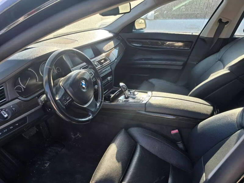 2012 BMW 7 Series 740i