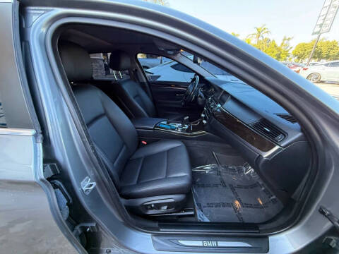 2016 BMW 5 Series 528i