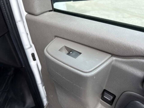 2022 Chevrolet Express 2500