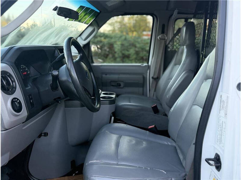 2014 Ford E-Series E-150