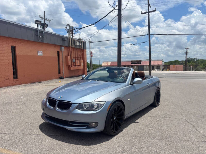 2011 BMW 3 Series 335i Convertible's photo