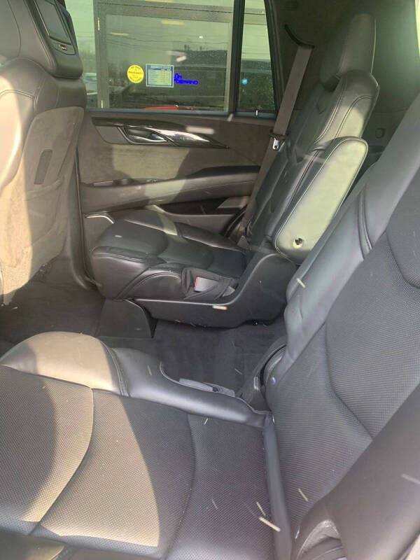 2018 Cadillac Escalade Platinum