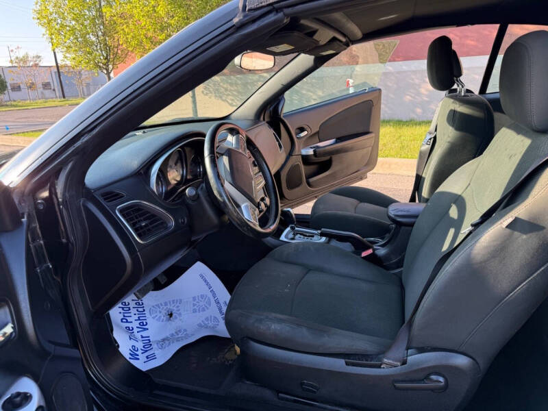 2011 Chrysler 200 Touring