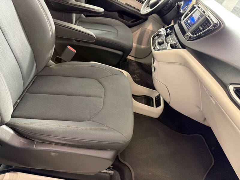 2019 Chrysler Pacifica LX