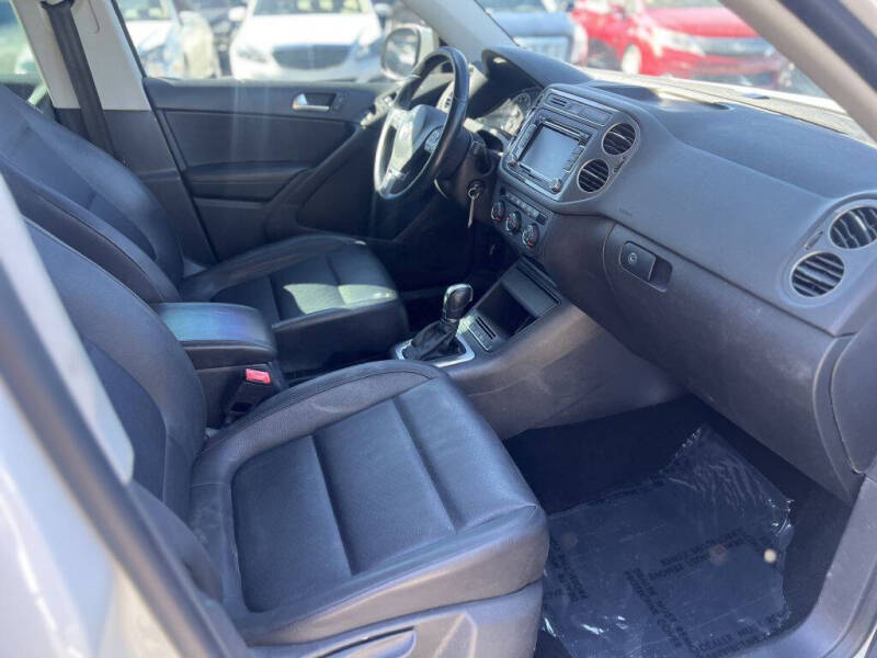 2015 Volkswagen Tiguan S