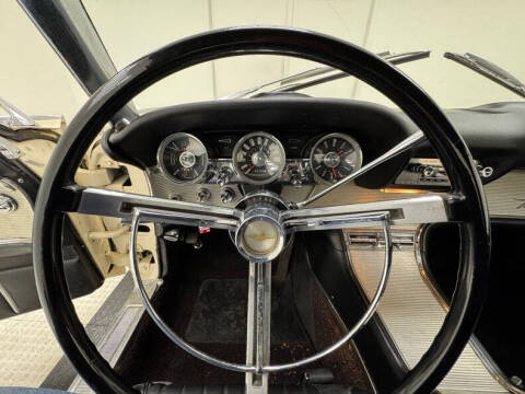 1961 Ford Thunderbird