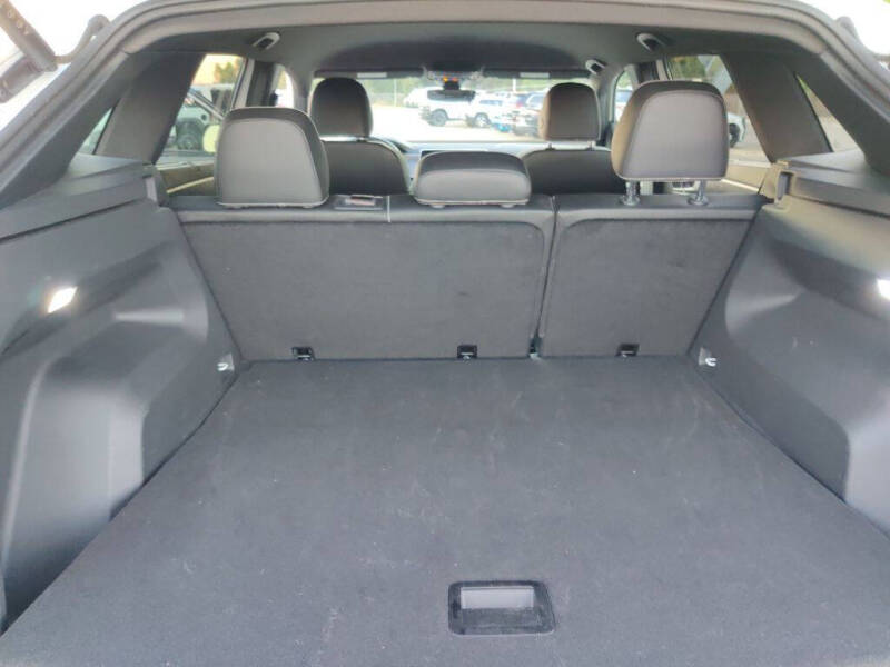 2025 Volkswagen Atlas Cross Sport SE 4Motion