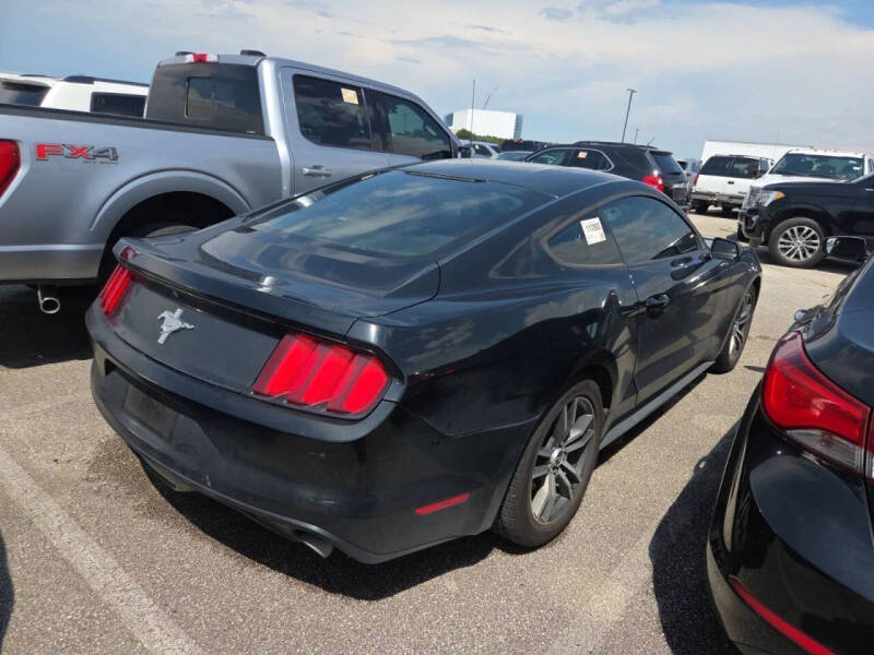 2016 Ford Mustang V6