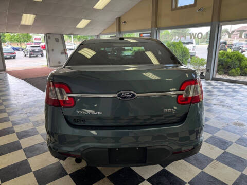 2010 Ford Taurus SEL