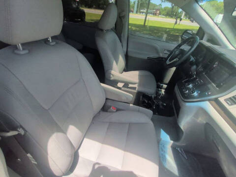 2016 Toyota Sienna