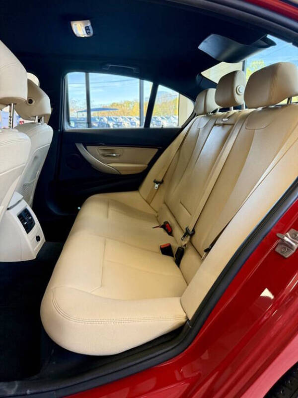 2018 BMW 3 Series 330i