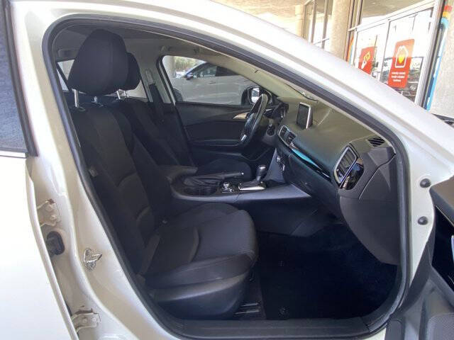 2015 Mazda MAZDA3 i Touring
