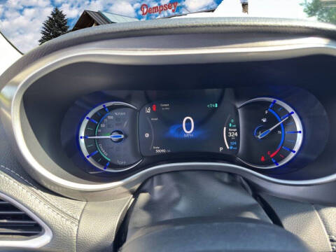 2023 Chrysler Pacifica Plug-In Hybrid Touring L