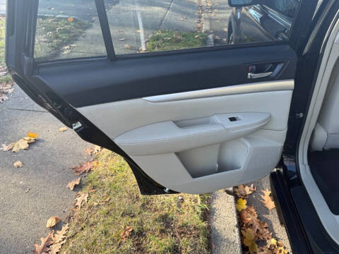 2011 Subaru Outback 2.5i Premium