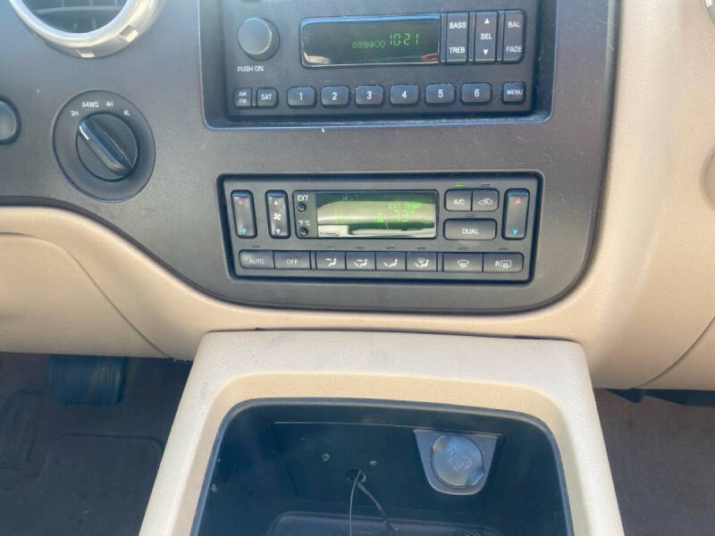 2004 Ford Expedition Eddie Bauer