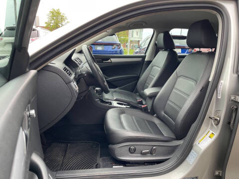 2013 Volkswagen Passat SE