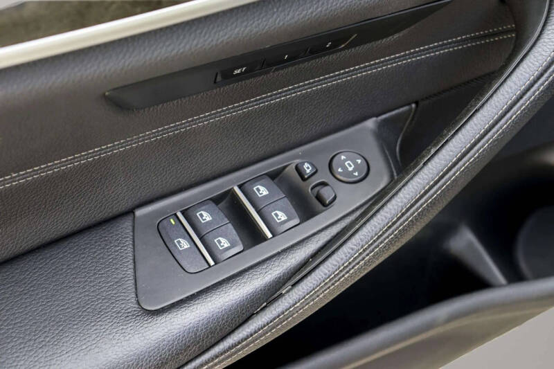 2017 BMW 5 Series 530i xDrive