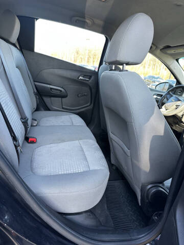 2013 Chevrolet Sonic LS Auto