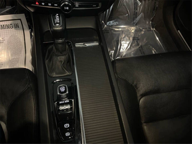 2020 Volvo S60 T5 Momentum