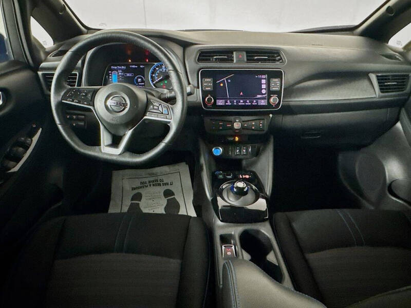 2022 Nissan LEAF SV PLUS