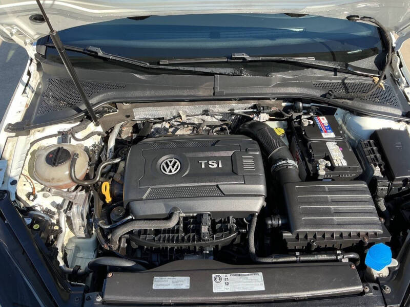 2016 Volkswagen Golf GTI Autobahn