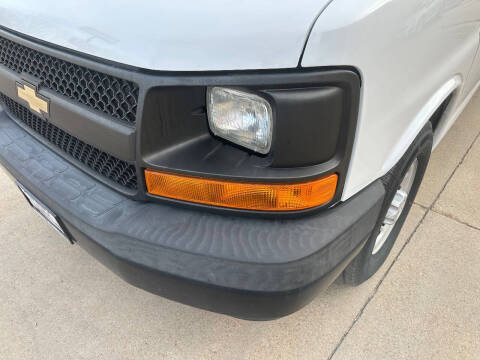 2017 Chevrolet Express LS 2500