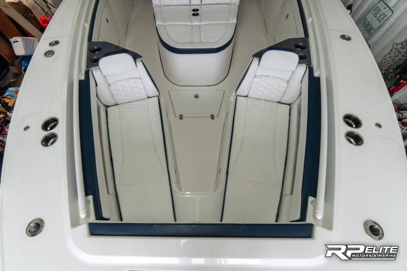 2021 Crevalle 33
