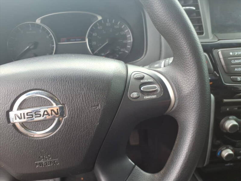 2018 Nissan Pathfinder S