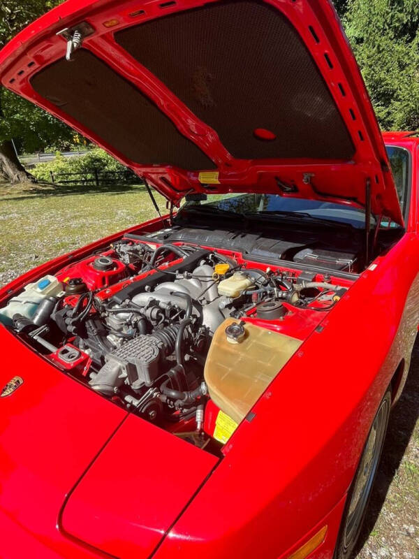 1989 Porsche 944 S2