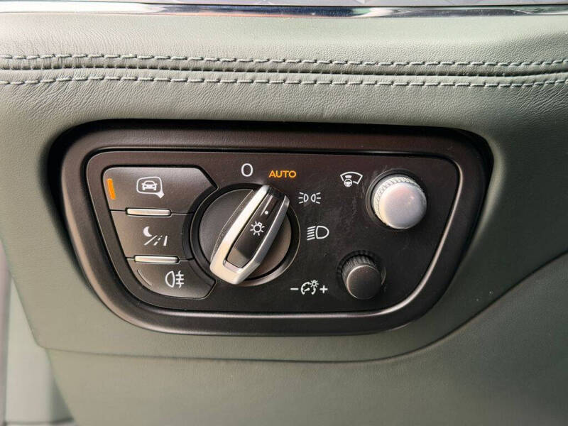 2021 Bentley Bentayga V8