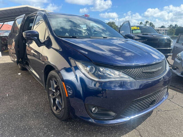 2018 Chrysler Pacifica for sale at Tropical Auto Sales in North Palm Beach, FL