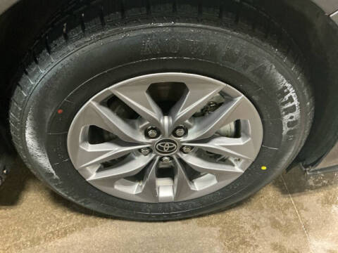 2023 Toyota Sienna LE 8-Passenger