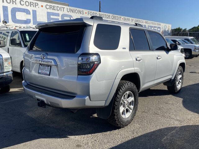 2022 Toyota 4Runner SR5