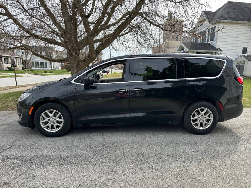 2017 Chrysler Pacifica Touring Plus