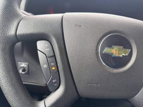 2023 Chevrolet Express 2500