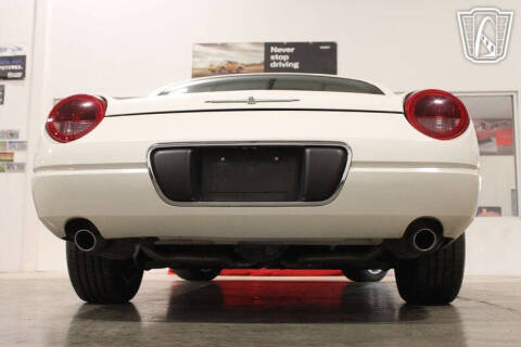 2002 Ford Thunderbird Deluxe