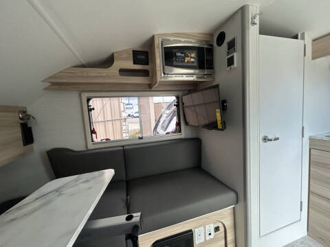 2025 nuCamp RV T@B 320 S