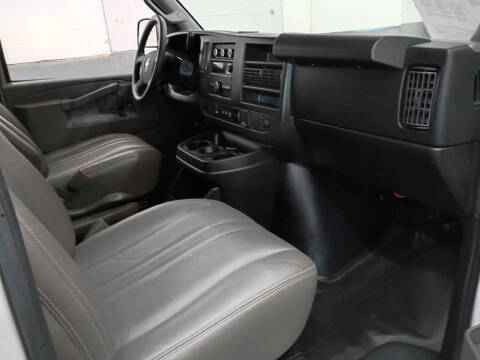 2017 Chevrolet Express 2500
