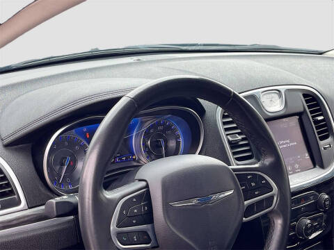 2021 Chrysler 300 Touring