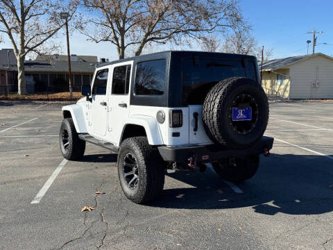 2012 Jeep Wrangler Unlimited Sahara