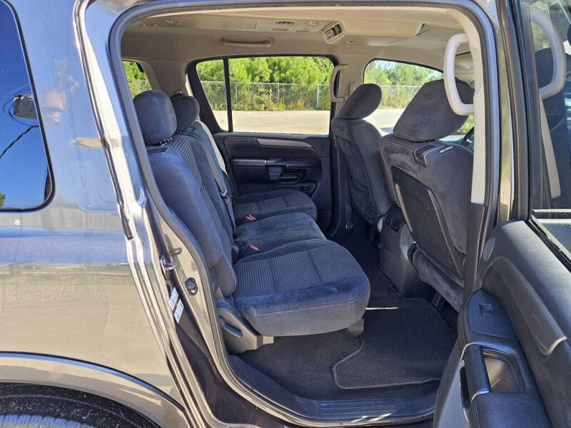 2011 Nissan Armada SV