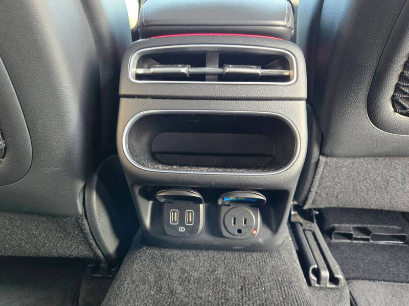 2023 Genesis GV70 2.5T Standard