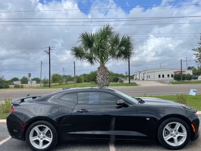 2016 Chevrolet Camaro 1LT photo 2