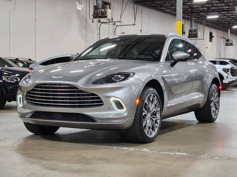 2023 Aston Martin DBX