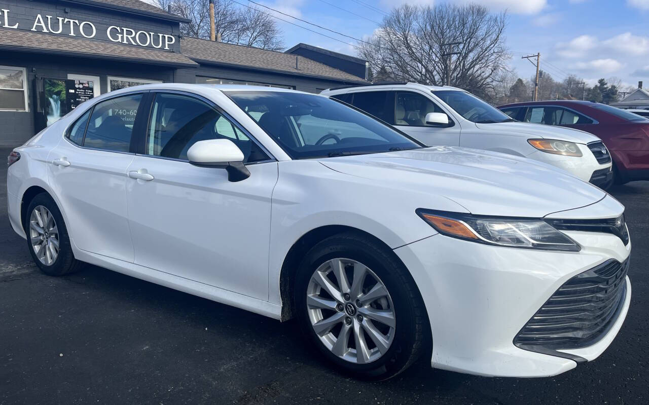 2019 Toyota Camry LE 4dr Sedan's photo
